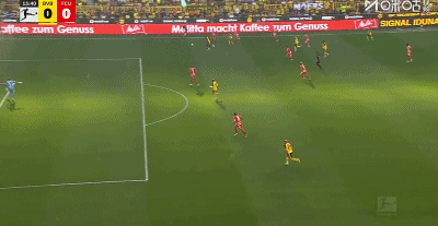 裁判示意犯, src, 日德国足球