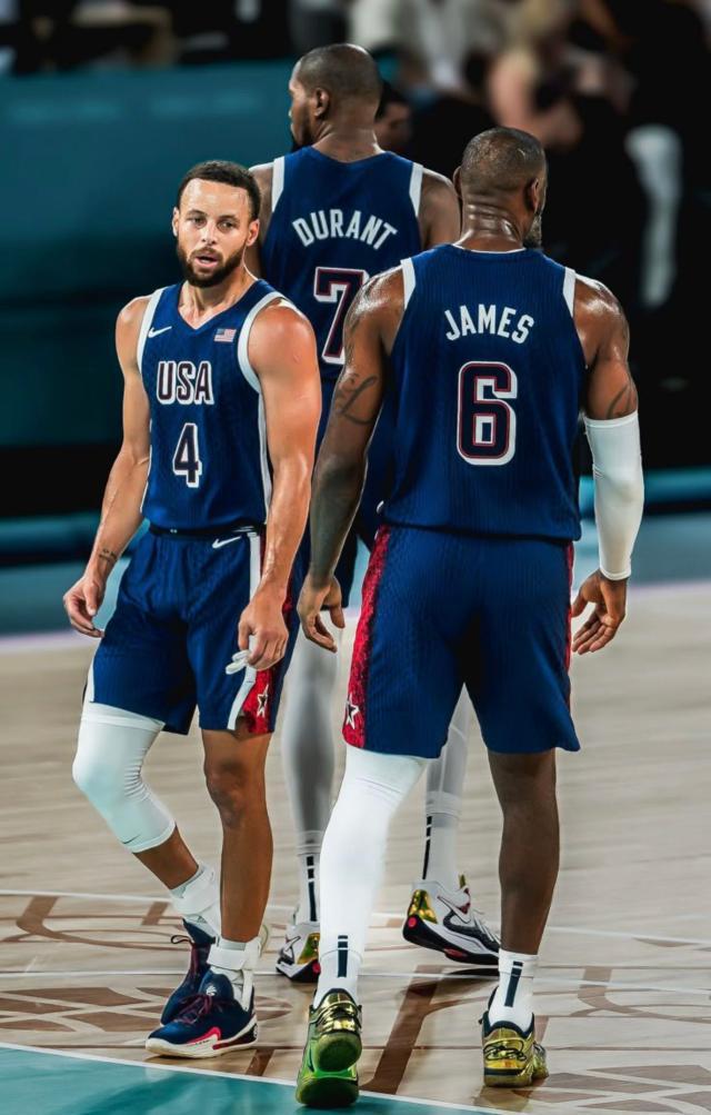 福克斯, 阿伦, 怀特 福克斯, 阿伦, 怀特